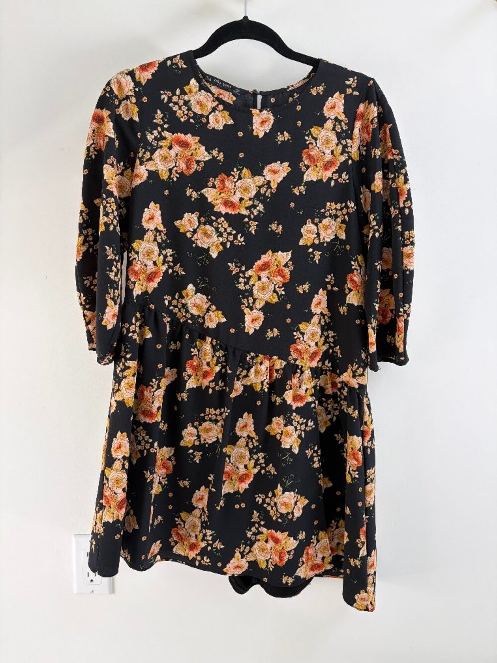 ZARA Floral Mini Size Medium